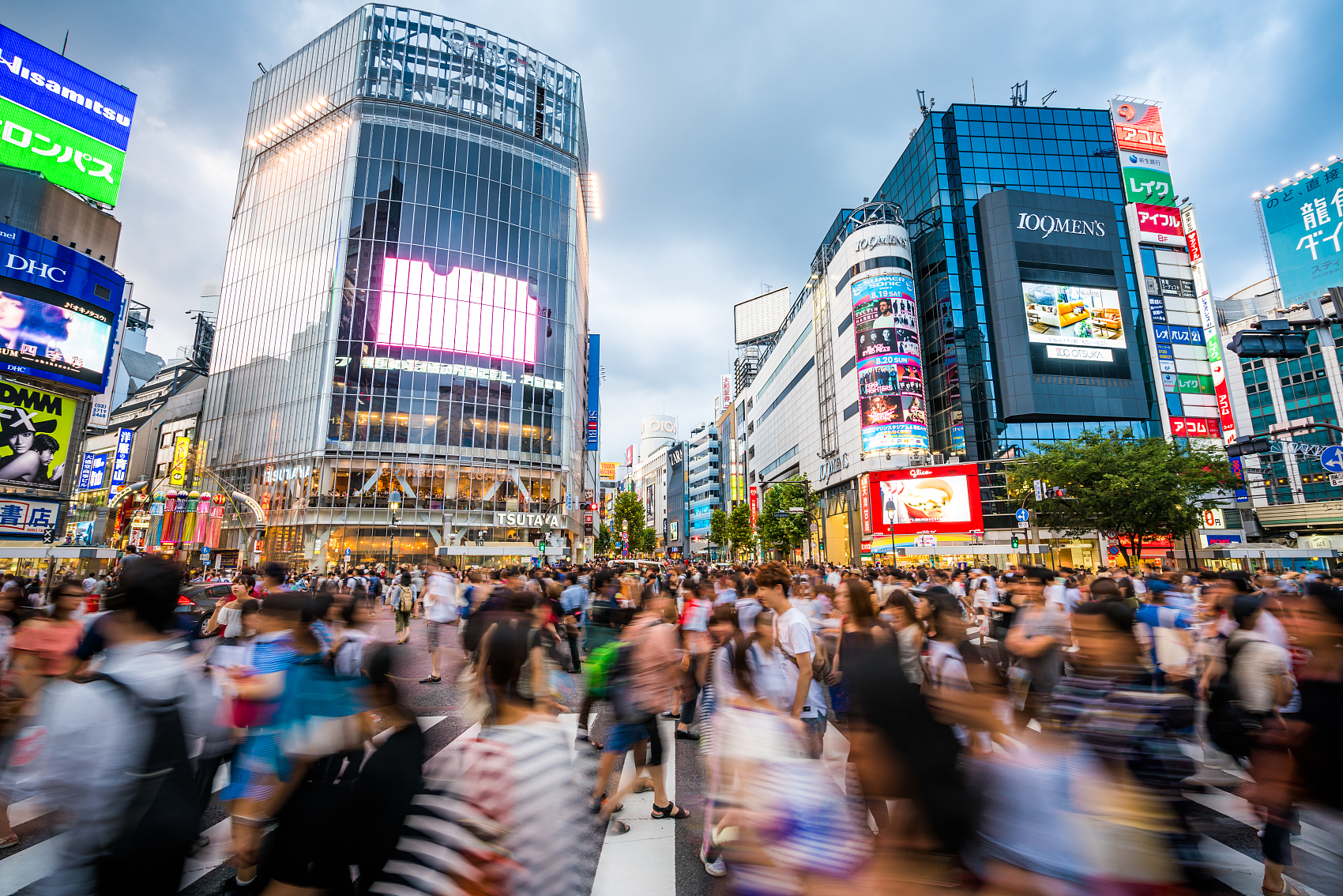Bank of Japan Turns Hawkish, Federal Reserve Remains Silent: Yen Gains ...